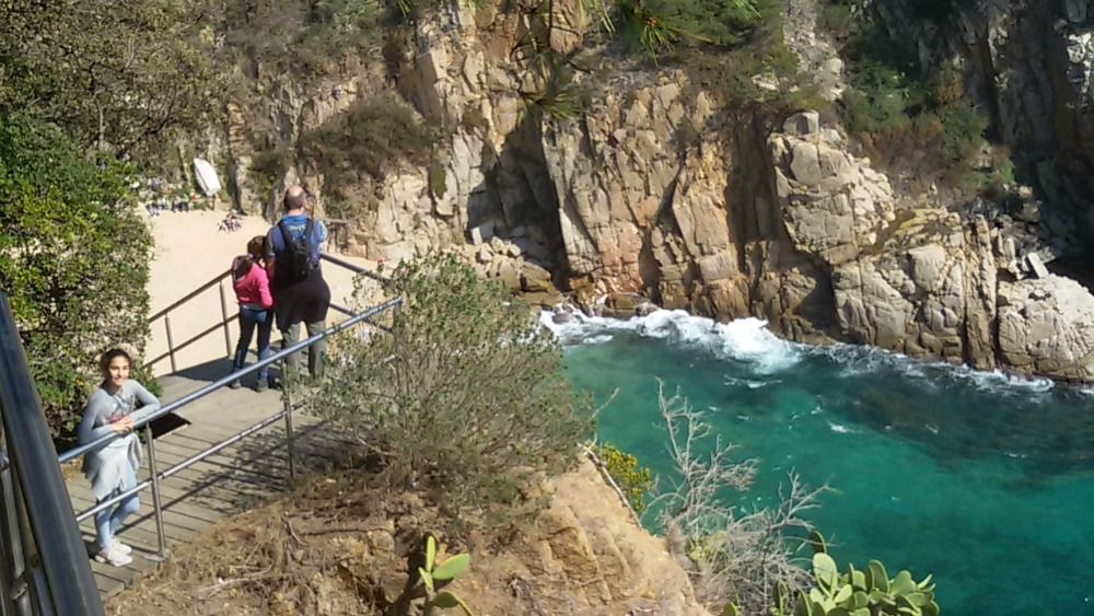 Excursió per "Es Codolar" camí de ronda de Tossa de Mar- Pares i Nens