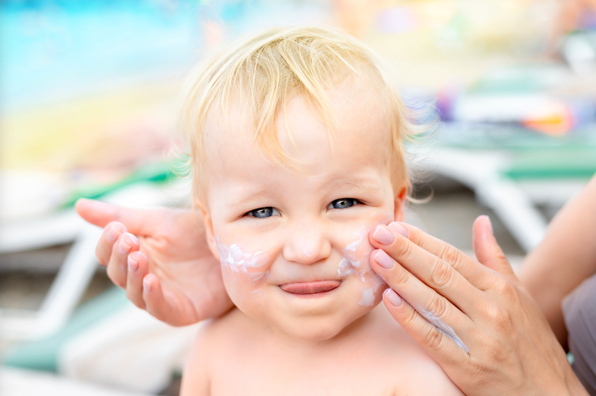 Les cremes sempre s'han de repartir generosament per a tot el cos FOTO: Cedida