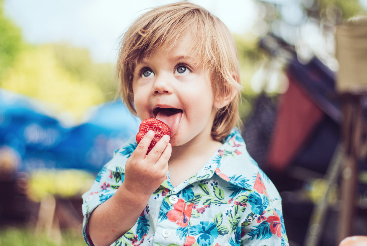 Los niños siempre comen más a gusto y mejor cuando eligen ellos los alimentos JODO: Cedida
